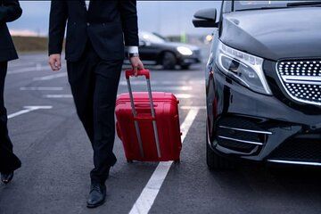 Private transfer from CDG or ORLY airport to the city of Paris