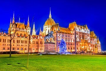 Budapest Christmas Self Guided Walking Tour with an APP