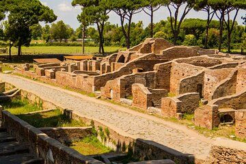 Half Day Tour at Ostia Antica with Private Transfer and Tickets