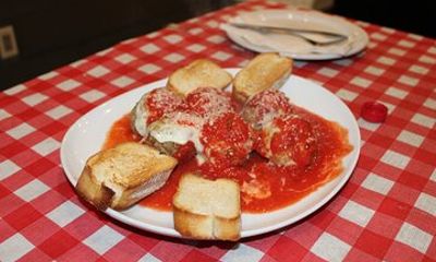 The Greenville Sampler, a 2 Hour Food Tour