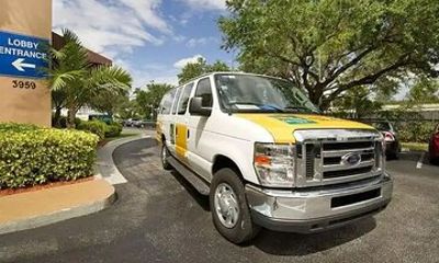 New York LaGuardia Airport (LGA) Private Transfer, Pick up.