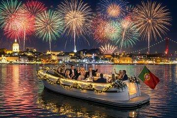 Lisbon New Year's Eve Private Boat with Open Bar