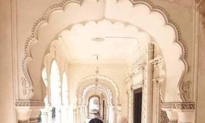 Hyderabad Heritage Tour: Museums, British Residency &Paigah Tombs