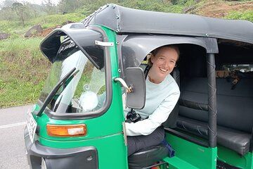 Nuwara Eliya TukTuk Ride Scenic Tea Plantation and Waterfall Tour