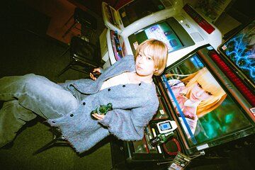 Photos Like Scenes from a Movie with a Guide in Tokyo