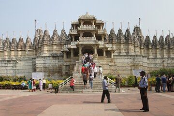 Jodhpur to Ranakpur Jain Temple Car Tour with Udaipur Drop
