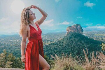 Colombo to Sigiriya and Dambulla Day Trip: UNESCO Sites Tour