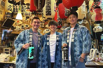 Tokyo Making a Lantern Workshop in Asakusa with a Craftsman