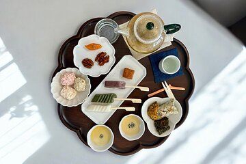 Explore Seoul with Food and Drink Tasting