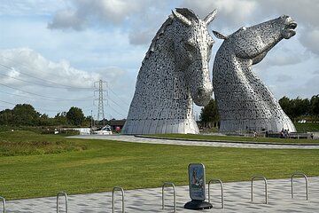 Stirling Castle Kelpies and Wallace Monument Tour