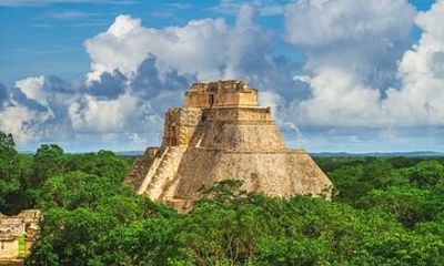 Private Day Trip from Mérida to Uxmal, Kabah & Choco Story