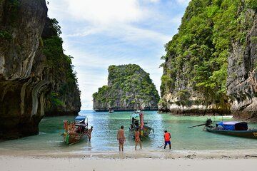 Early Bird Phi Phi Cove Collector