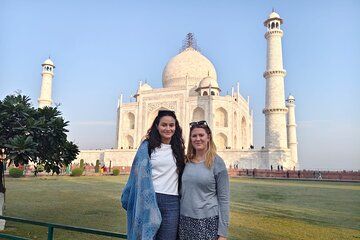 Taj Mahal and Agra Fort Tour with 5 Star Lunch