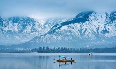 Private 2 Days 3 Nights Gulmarg and Srinagar All Inclusive Tour