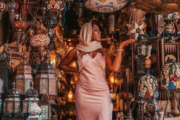 VIP Private Tour shopping in Cairo with lunch and drinks
