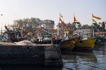 Exploring Mumbai Morning Market and City Tour with Pickup