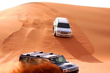 Tour in Desert Safari with BBQ Dinner