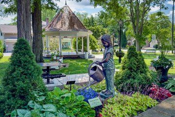 Below The Falls: Niagara River USA Private Car Tour