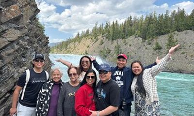 Private Day Tour to Lake Moraine and Louise from Calgary