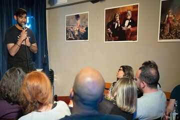 Berlin: Comedy in an Art Gallery (Mitte) - Saturday 7pm