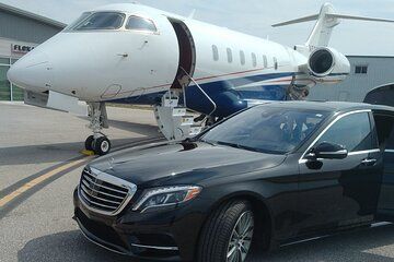 Private Airport Transfers Sydney to Chauffeur Driven Luxury Car