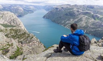Preikestolen Hidden Trail and Canoe