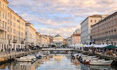 Grotta Gigante Cave and Trieste City Private Experience from Port