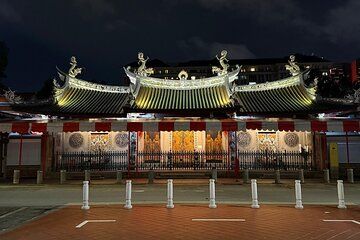 Explore the Soul of Singapore in Cultural Triangle Walk