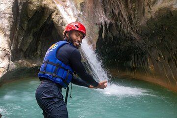 Puerto Plata : 27 Pools of Damajagua and Monkey (Taino and Amber co)