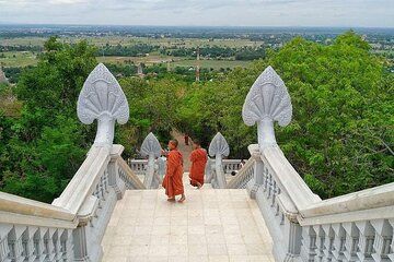 Full Day Oudong Former Capital City & Phnom Penh City Tour