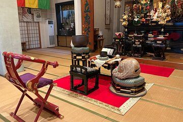 Zazen Meditation Experience and Customized Sightseeing Tour