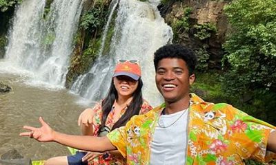 Full Day Madagascar Tour with Lemurs' Park, Geysers and Waterfall