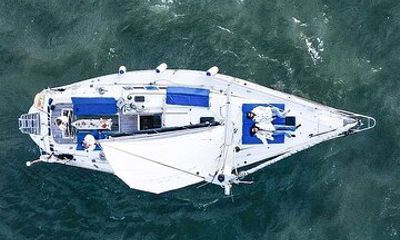 Azores Sailing Yacht Charter and Liveaboard Expeditions