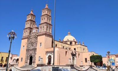 Private Tour to Atotonilco and Dolores Hidalgo from San Miguel