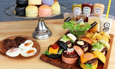 Ultimate Wagyu&Kurobuta Sliders' Breakfast: All-You-Can-Eat!