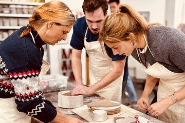 Explore Amsterdam with an Art Class Activity