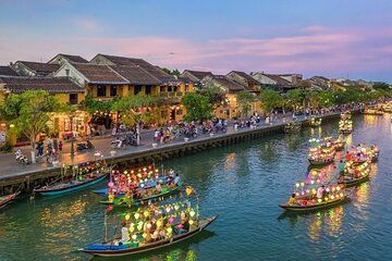 Enchanting Hoi An Night Market with Boat Ride Private Tour