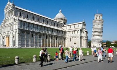 Private Day Trip to Pisa and Lucca from La Spezia