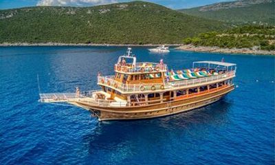 Montenegro Private Ship Charter with Captain