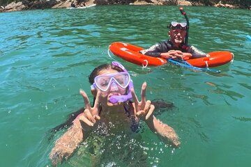 Escuna Bombinhas + Snorkel Praia da Sepultura by Zimbros Ecotour