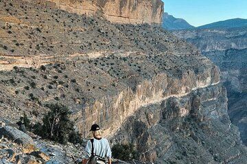 2 Days 1 Night Jabal Shams Grand Canyon Tour with Nizwa Market