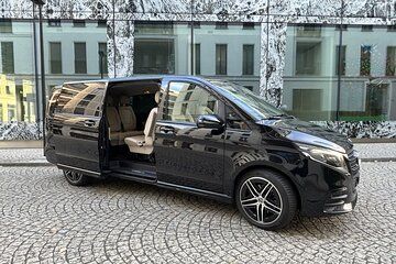 Private One Way Transfer Zurich Airport to Konstanz