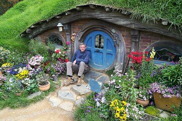 Hobbiton Movie Set