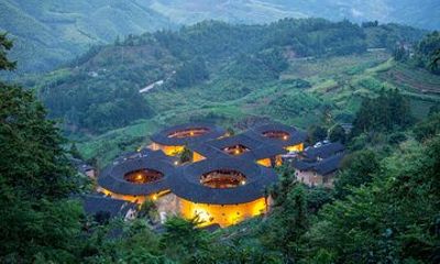 Private Shore Tour: Tianluokeng Tulou & Taxia Village from Xiamen