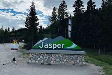 2 Days Luxury Guided Tour of Jasper National Park from Calgary