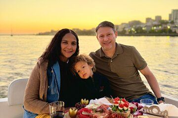 Porto: Private 6 Bridges and Sunset Cruise w/ Food & Wine