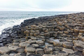 Dublin to Giants Causeway Belfast and Dark Hedges Luxury Day Tour