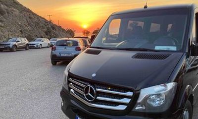 Santorini Private Transfer | Airport, Port & Hotel Pickup (24/7)