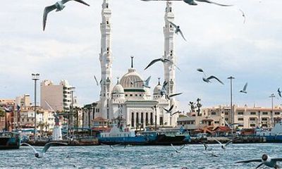 Port Said Day Tour Culture, History and Local Cuisine
