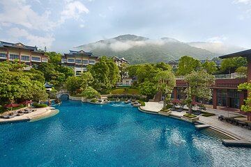 Guangzhou Conghua Hot Spring Private Day Trip with English Guide